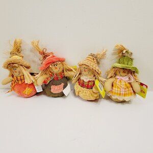 4 Vtg Autumn Accents Small Beanie Scarecrow Wearing Straw Hats Decor